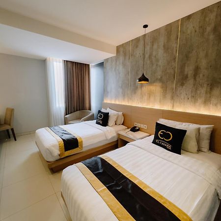 El Cavana Bandung Buitenkant foto