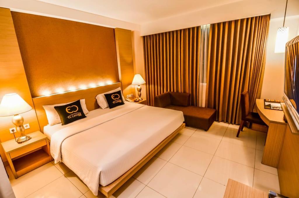 El Cavana Bandung Buitenkant foto
