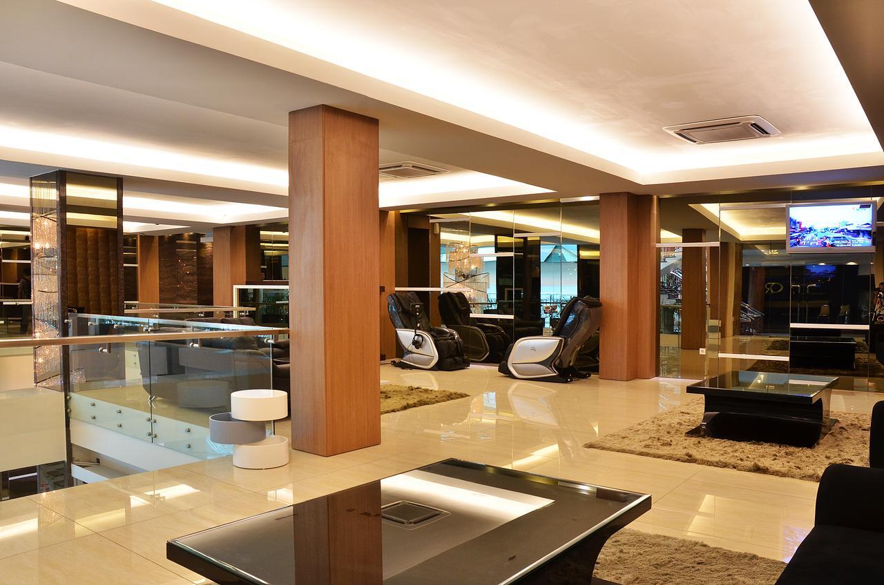 El Cavana Bandung Buitenkant foto